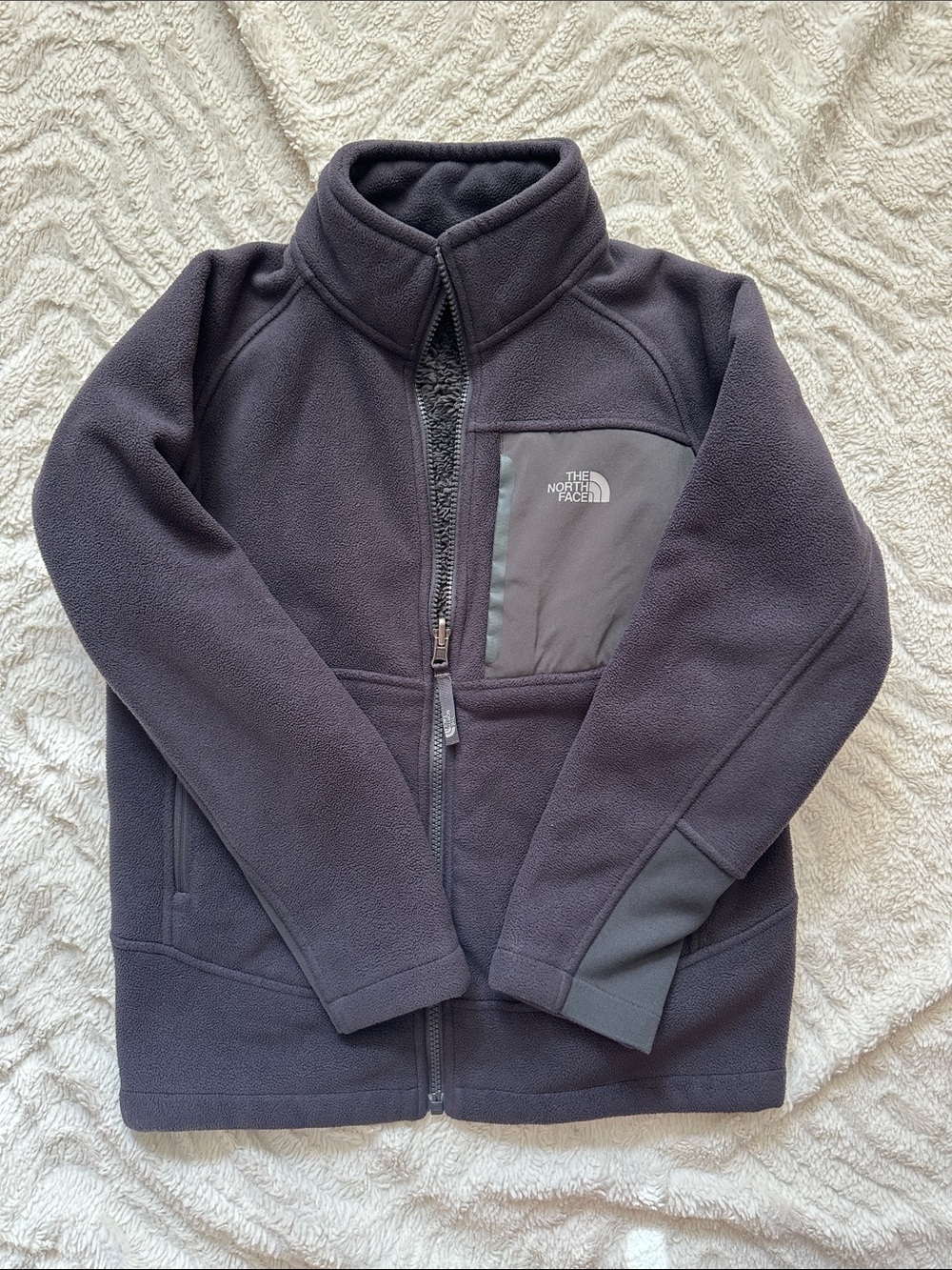 The North Face Kids Black Full-Zip jacket